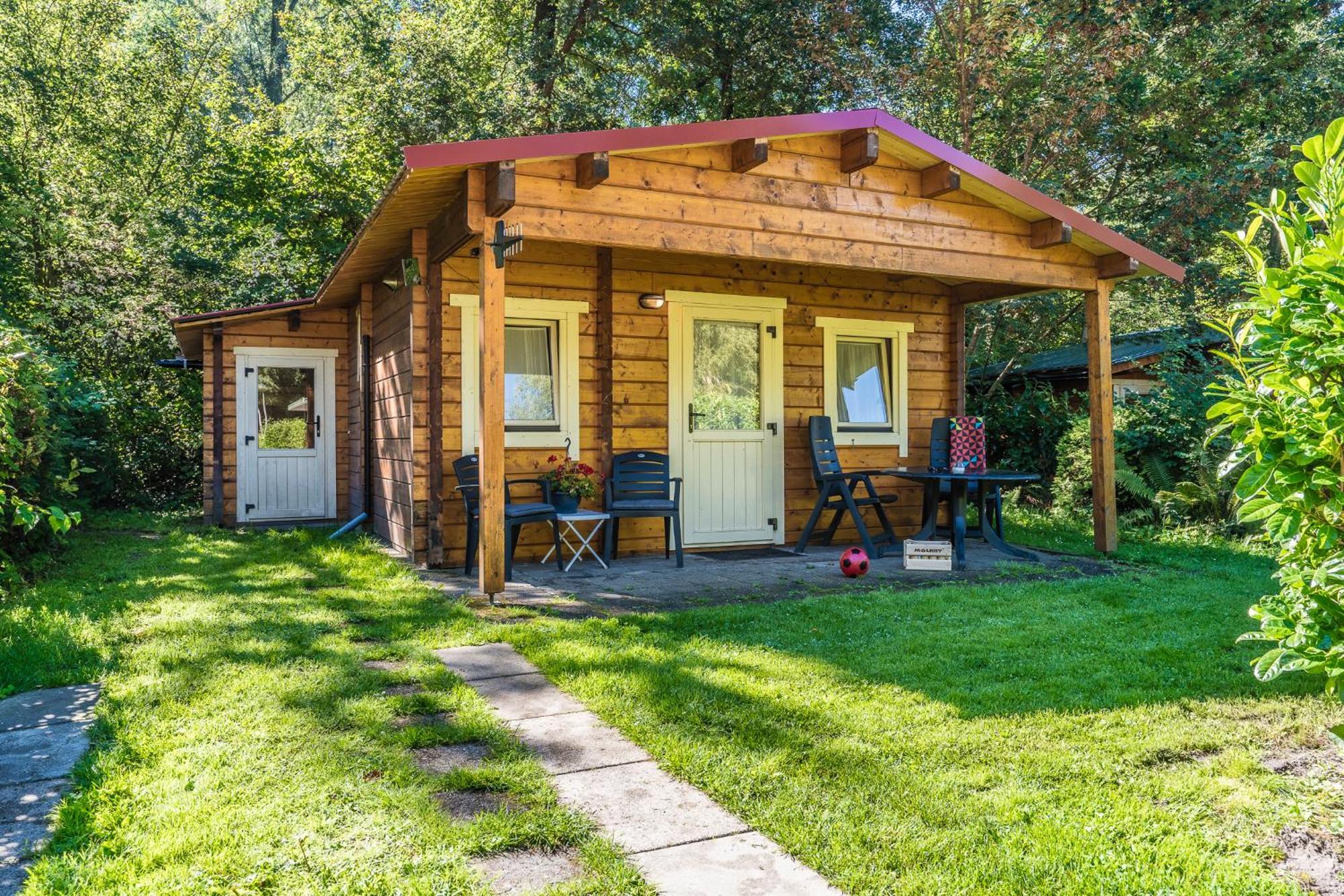 Camping Het Bosbad Emmeloord Ngoại thất bức ảnh