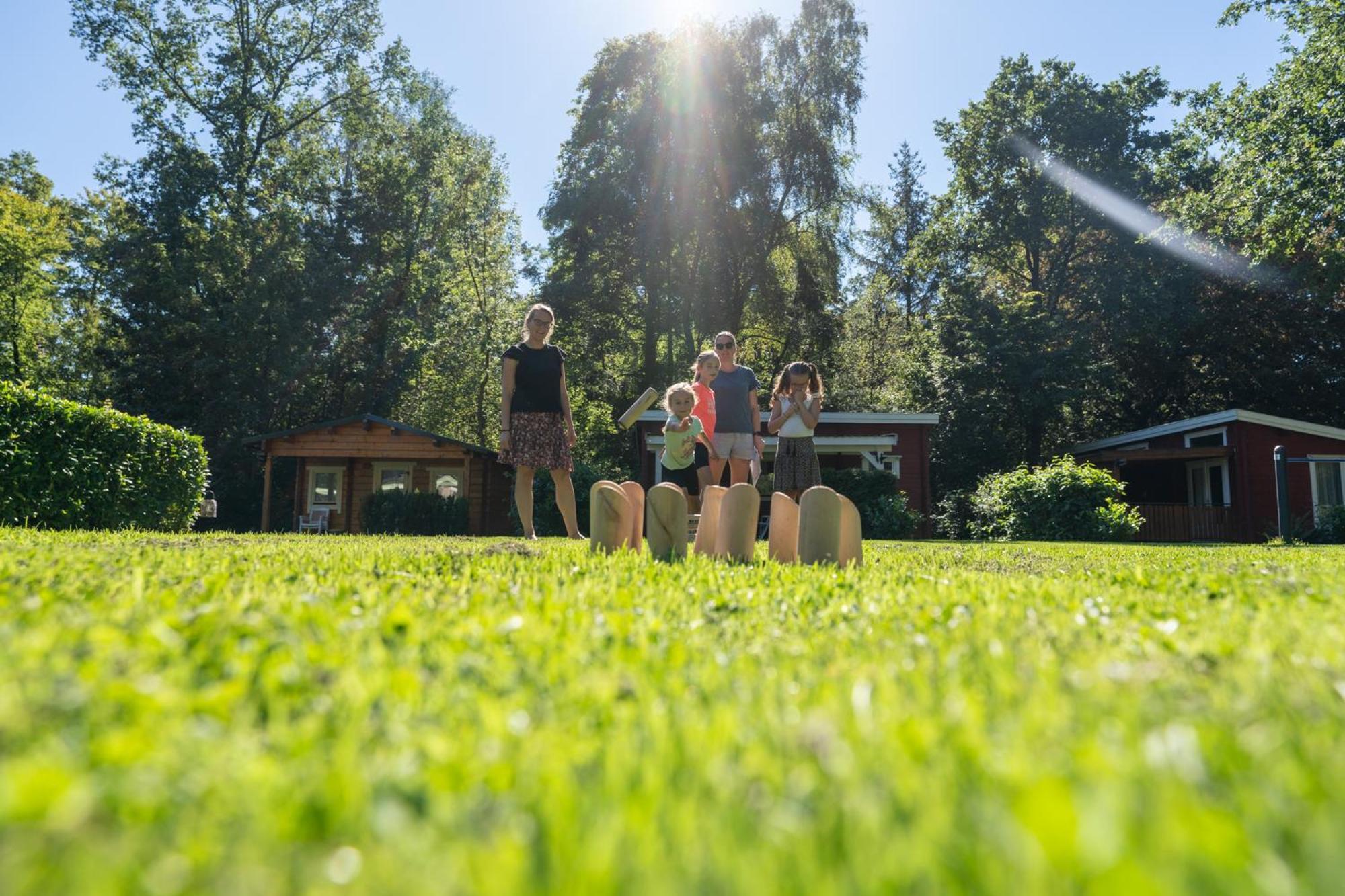 Camping Het Bosbad Emmeloord Ngoại thất bức ảnh